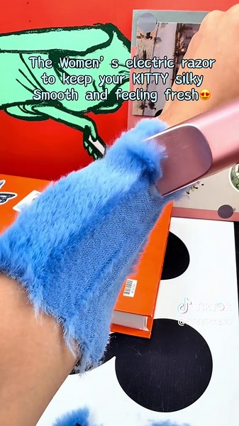 Upgrade Your Grooming Routine with This Electric Razor