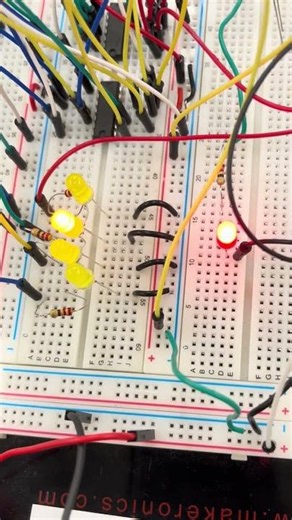 555 Timer w/ JK Flip-Flop Upcounter #arduino #circuit #electric #electricalengineering #experiment