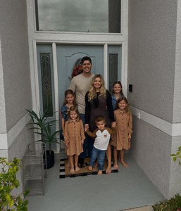 Alyssa Webster on Instagram: "Thanksgiving 2025 🦃🍂🥧🍁"