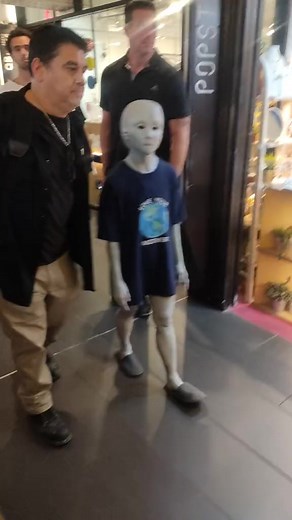 9.8K views · 279 reactions | #Alien #extraterrestre | Zero Fear | Facebook