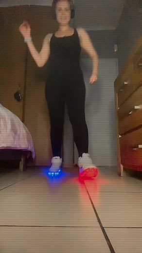Light Up Shoes Dancing - LED Lights Shuffle Dance
