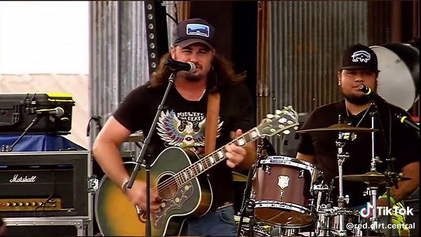 Koe Wetzel February 28, 2016 - Story Behind the Song