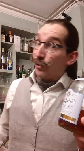 Savoring A Cheeky Tipple: Dimple Whisky Delights
