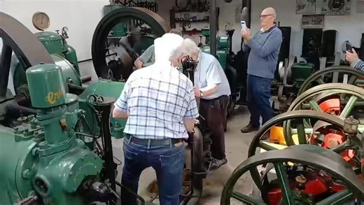 16K views · 314 reactions | Crossley tandem engine. Another video from Val this time it’s David’s tandem Crossley being started. | Anson Engine Museum | Facebook