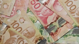 Pile Canadian Currency Banknotes Rotates On Stock Footage Video (100% Royalty-free) 3429776901 | Shutterstock