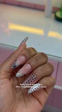A cheap manicure in Egypt? 😱🇪🇬