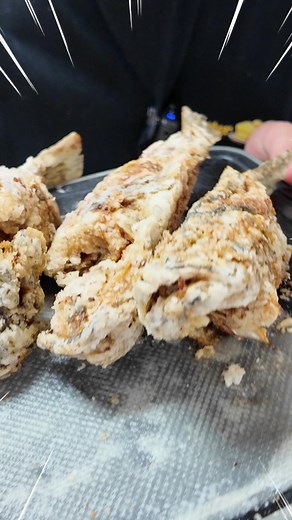 カサゴとイサキの丸ごと唐揚げレシピ｜下処理と揚げ方