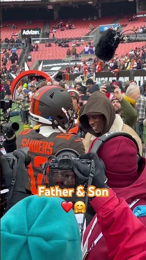 Shedeur Sanders greets his father Deion before kickoff 🧡🤎 #shorts #viral