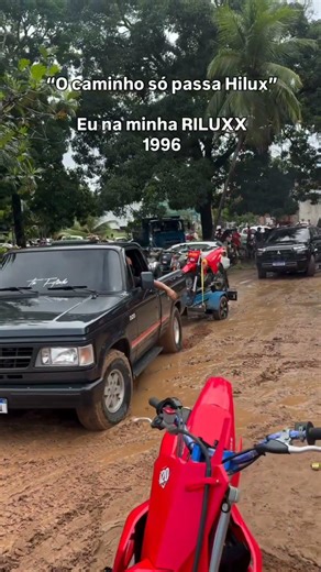 Chevrolet D20 turbo puxando carretinha na lama #chevrolet #d20 #gm #emalta #viral #short #lama #atr