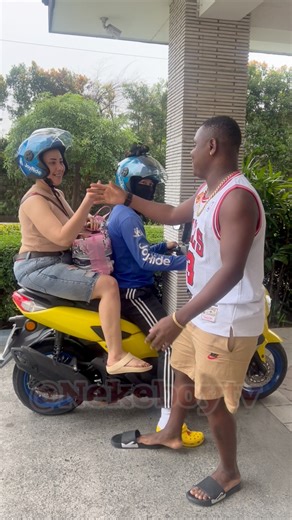 Besties handshake 🤝 😂😂😂 #fyp #fyp #reels #trend #viral #nekeboytv #topfans #newreleases #fanengagement | Chinekeboytv