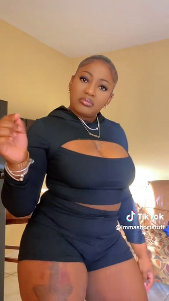 Stylish TikTok Shorts Outfit Ideas for Summer