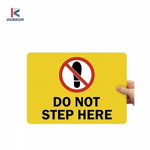[Hot Item] No Step/Steping Sign Grass Caution Warning Signs Pedestrian Warning Sign