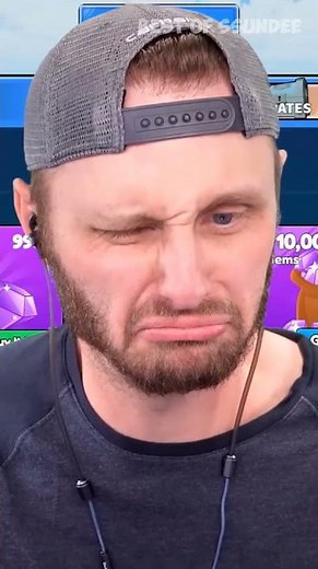 SSundee's Reaction to Sigils Trying to KISS HIM!