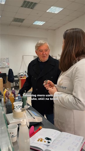 Colorit on Instagram: "Dio 2/3: Zvanje inženjera hemijske tehnologije i više od 50 godina rada u proizvodnji, ali i u radu s ljudima, oblikovali su ove stavove. Stavove koji dolaze iz iskustva, strpljenja, života... Ako su i vama donijeli bar malo inspiracije, podijelite ih s nekim kome bi baš danas mogli značiti."