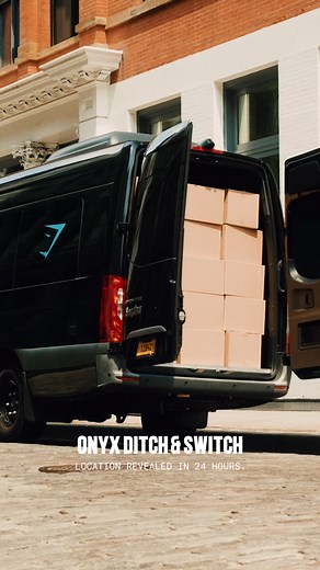 Gymshark on Instagram: "Onyx Ditch & Switch. Exchange any non-Gymshark compression top for Onyx. Manhattan, New York City. Specific location revealed in 24 hours at 8pm EDT. First 250 people only."