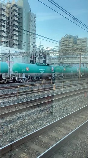 Keihin Tohoku Line Train Side View | 京浜東北線 | VXT TRAVEL