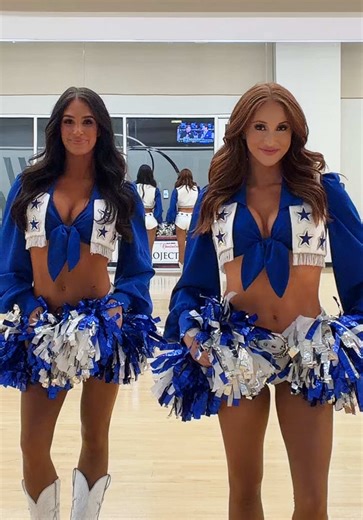 A lil dance w my B!! 💙⭐️ @Brooklyn Davis ily!! #dcc #dallascowboyscheerleaders #appearancebuddy #dancetrend #americassweethearts