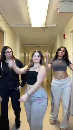 Spin Around Challenge with Jazzy and Reni