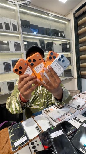 Cheapest iphone market in Delhi 😱 #shorts #iphone #youtubeshorts