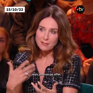 Quel est votre film historique préféré ? - "Les films sont peut-être une manière plus simple d'aller découvrir l'histoire." Elsa Zylberstein incarnait Simone Veil dans le film biographique "Simone, le voyage du siècle," qui raconte notamment sa déportation à Auschwitz, pendant la Shoah. 15/10/2022 #quelleepoque ! | Quelle Époque