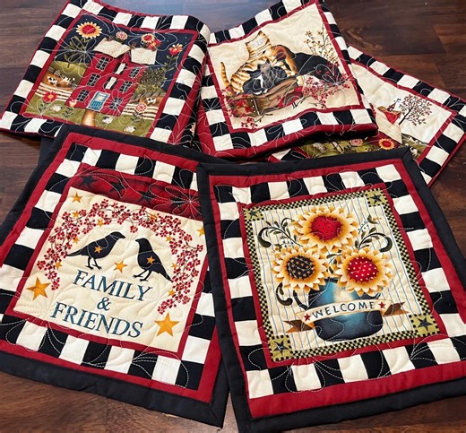 Handmade Quilted Table Runner With Matching Heat Resistant Trivets - Etsy