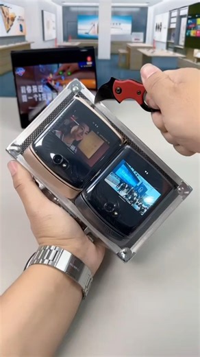 Motorola Razr 60 Ultra Hands-On | Premium Flip Flagship Power #shorts