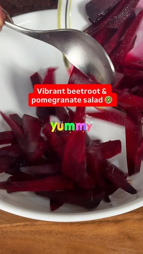 Beetroot & pomegranate salad 綾 As soon as the weather turns cool,...
