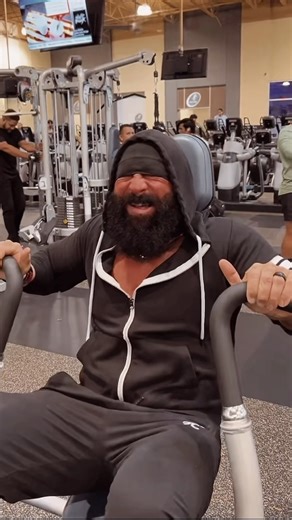 Robert Frank on Instagram: "❄️ 🐉 @robertfrank615"