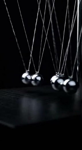 Pendulum Perpetual Motion ⏱️ Hypnotic Swinging #Shorts