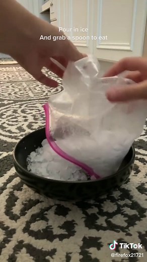 How to Make Crushed Ice Without a Machine