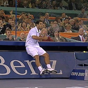 Pete Sampras x Guga Kuerten. Masters 1999. Un des plus beaux coups de l'histoire du tournoi des Maîtres. Bijou. 🔥 🎥 Tennis TV | ATP Tour | Tennis Legend