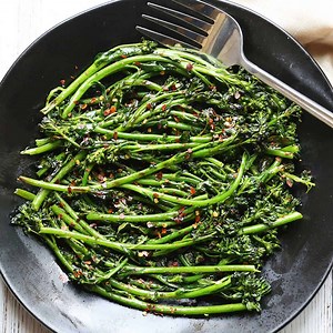Grilled Broccolini with Olive Oil and Garlic - Healthy Recipes Blog