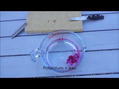 Réaction alcalins avec l'eau