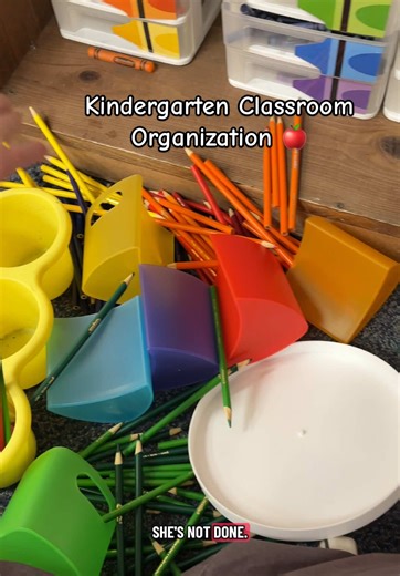 New colored pencil system! I think the colors will help them stay organized🤞🏼 Loving this @Five Below find🤩👏🏼 #teachersoftiktok #teacher #kindergarten #classroom #classroomdecor