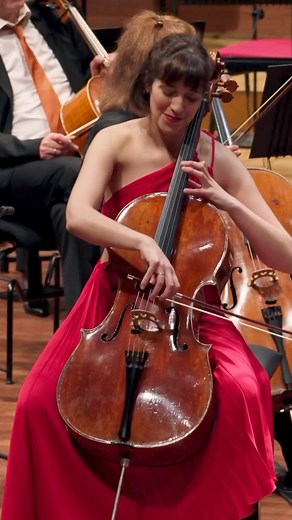 The Swan - Saint-Saëns with Camille Thomas 🦢✨#philzuid #saintsaens #orchestra #classicalmusic #cello | Camille Thomas