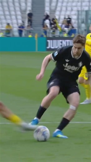 Ordinary things by YILDIZ 😮‍💨 #SerieA #JuveVerona #Yildiz