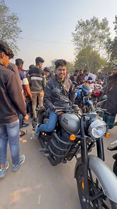 165K views · 4.5K reactions | Royal Enfield Gunmetal Grey এসেছে আলমডাঙ্গা হাটে!  ফ্রেশ কন্ডিশন — সেকেন্ড হ্যান্ড বাইক খুঁজলে এটা মিস করবেন না। #RoyalEnfield #GunmetalGrey #SecondHandBike #AlomdangaHat #BikeMarketBD | Sayed HD | Facebook