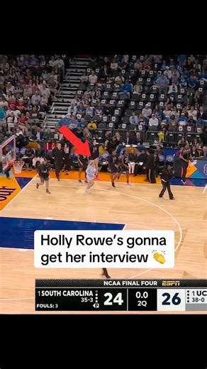 Holly Rowe was running to get the interview 💨