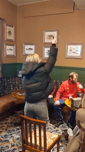LET'S GO MENTAL - Another Crazy & Wild Night On the Pub - Local Bar Fun Times #dance #localpub #dj
