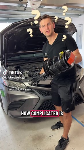 Most people don’t realize how much worn struts affect handling so her is how you replace them on a Toyota Camry 🔧 #carsoftiktokcontest #toyotacamry #cartok #diymechanic #carservice