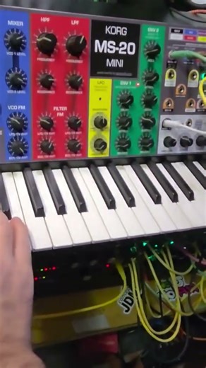 Smooth Atonal Sounds #asmr #synth crazy spaceship sounds #infn8loop