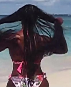10K views · 367 reactions | Tiwa Savage bringing the beach vibes to the UK shores – sun, sand, and sensational moments. ️ | Entertainment Daily | Facebook