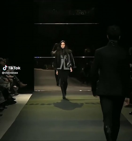 Model Runway Walk Highlights from Seoul Fashion Week