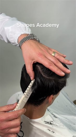 #shapesacademy #florinminda #tips #cursbarber #scissors #cursunulaunu #curs #cursfrizerie