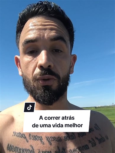 Hoje foi o segundo treino de corrida… e não foi fácil. Mas a verdade é esta: ficar parado também é difícil. continuar na mesma vida… também custa. A diferença? 👉 Eu escolhi o difícil que me faz crescer. Isto não é só correr… é disciplina, é mudança, é provar a mim próprio que não volto atrás. Se estás a ver isto, lembra-te: ou sofres agora para evoluir… ou sofres depois por não teres tentado. #disciplina #mudancadevida #foconosobjetivos #menteforte #consistencia