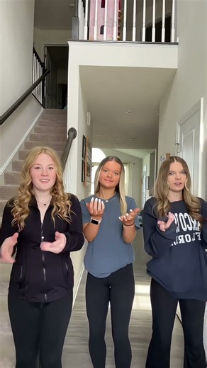 #yogaleggings #zipper #track #jacket #shortsleeve #tee #marco #island #florida #smartwatch #apple 2