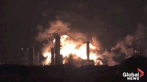 Watch The Biggest Oil Refinery On The East Coast Explode Into A Massive Fireball - Jalopnik