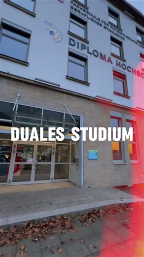 Wir blicken zurück: auf unseren „Tag der offenen Tür” am 23.01.26! 🙌 Viele interessierte Besucher:innen, spannende Gespräche und jede Menge Fragen rund ums Duale Studium im Bereich Soziales & Pädagogik - wir konnten zahlreiche Interessierte persönlich beraten und Einblicke in unsere Studienangebote geben. Danke an alle, die da waren und diesen Tag mit uns gestaltet haben! 💙 Du konntest nicht dabei sein? Kein Problem – informier Dich jederzeit online oder sprich uns direkt an. #DIPLOMAHochschul