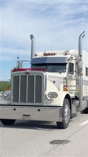 Manbeck Trucking Peterbilt 389 #bigrig #trucking #largecar #roller #hankwilliamsjr