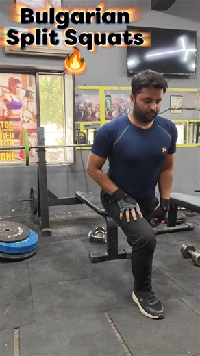 Easy way to do bulgarian split squats 🔥 #shortsfeed #shorts #youtubeshorts #squats #viral #trending